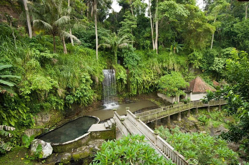 gallery adi dharma hotel kuta